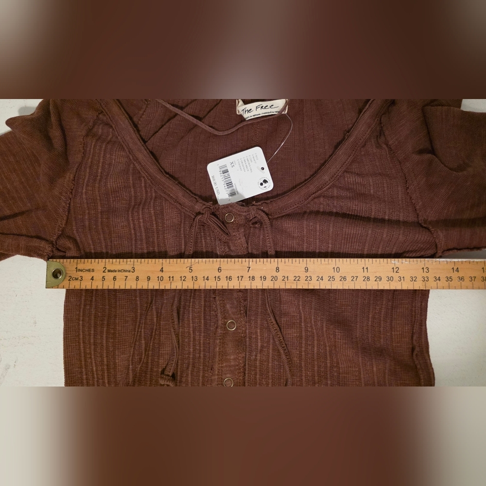 We The Free Daisy Tee Brown Owl Size XS NWT - Picture 13 of 16